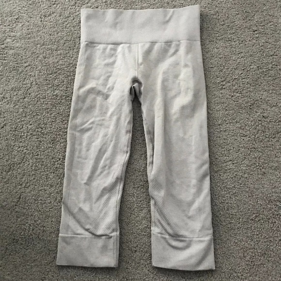 LULULEMON ATHLETICA Gray/Grey Capri/crop leggings - Picture 1 of 5